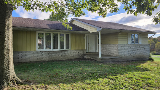 7595 Sterrettania Road